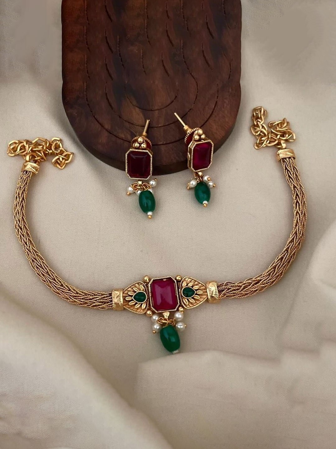 

GRIIHAM Red & Green Gold-Plated CZ Stone-Studded Jewellery Set