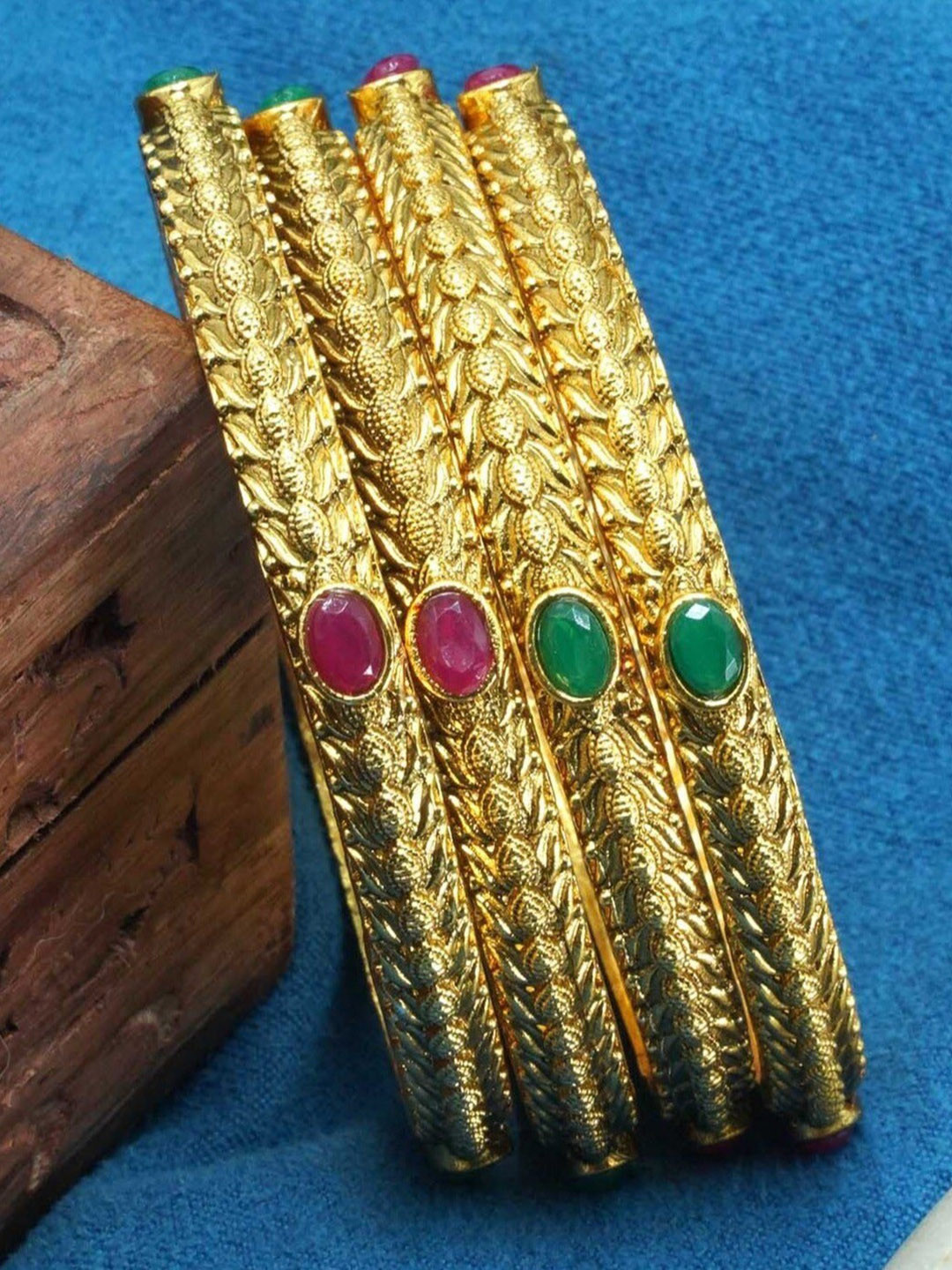 

GRIIHAM Set Of 4 Gold & Red Gold Plated AD-Studded Bangle
