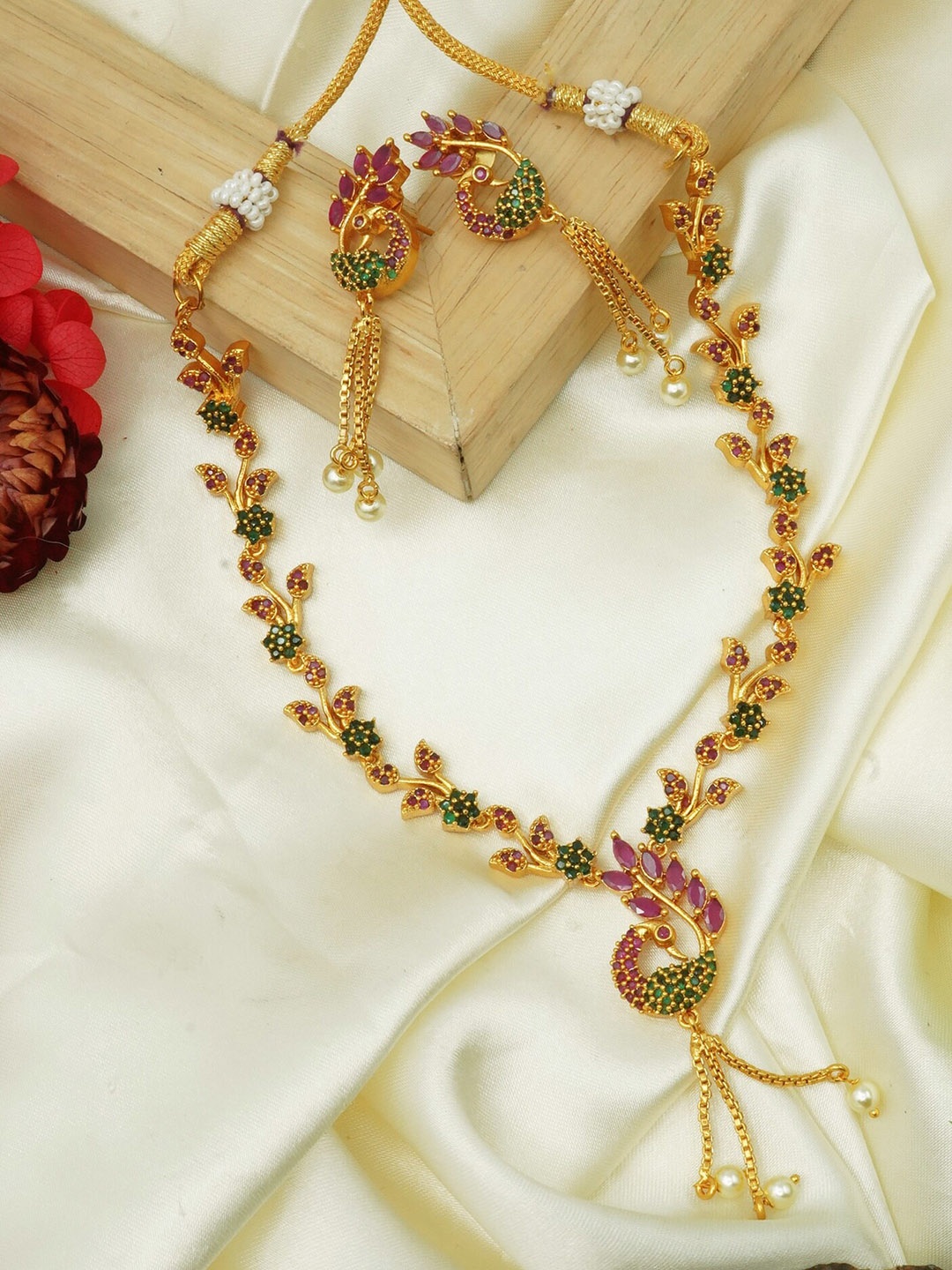 

GRIIHAM Sayara Collection Gold-Plated & Green CZ Stone-Studded Jewellery Set