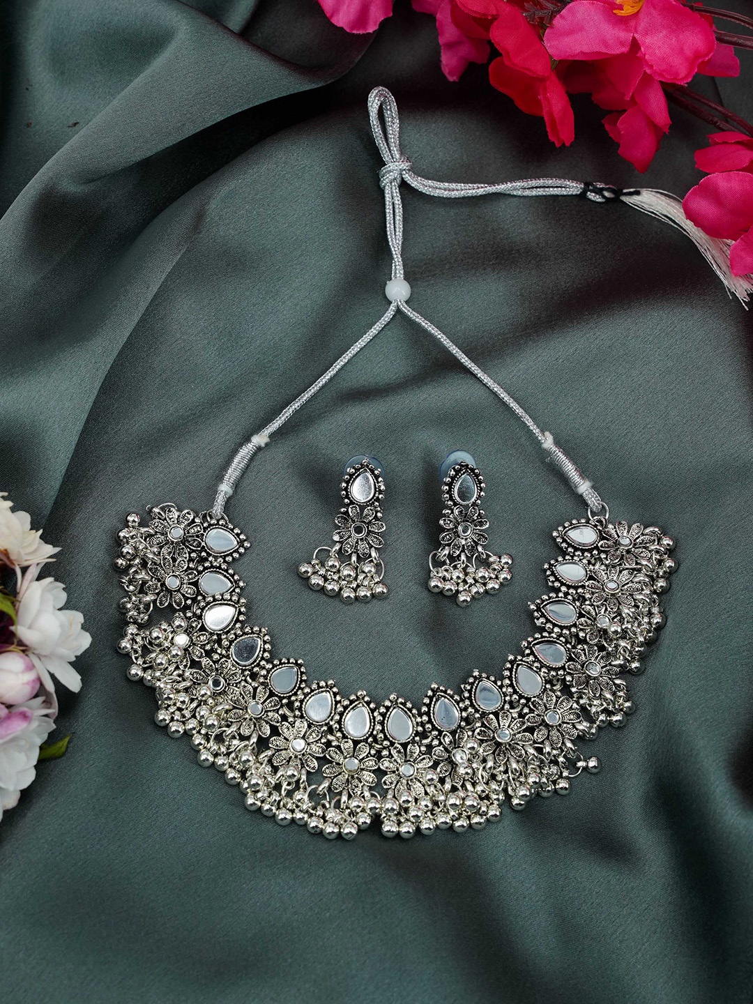 

GRIIHAM Silver-Plated Transparent Stone Studded Jewellery Set