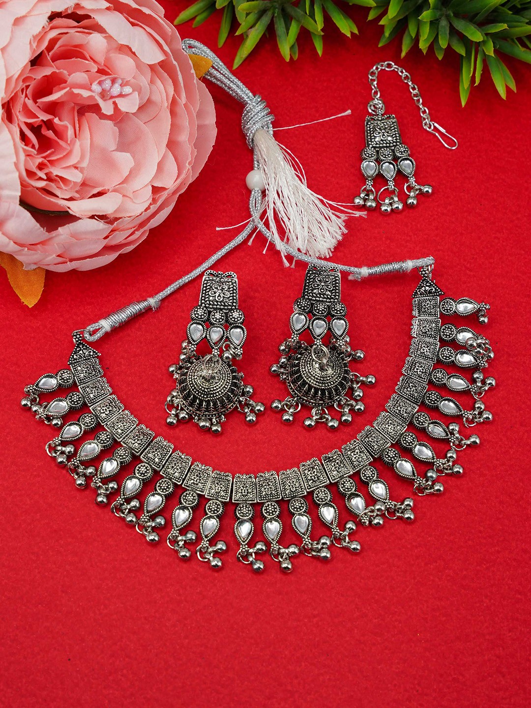 

GRIIHAM Silver-Plated Oxidised White Stone-Studded Jewellery Set