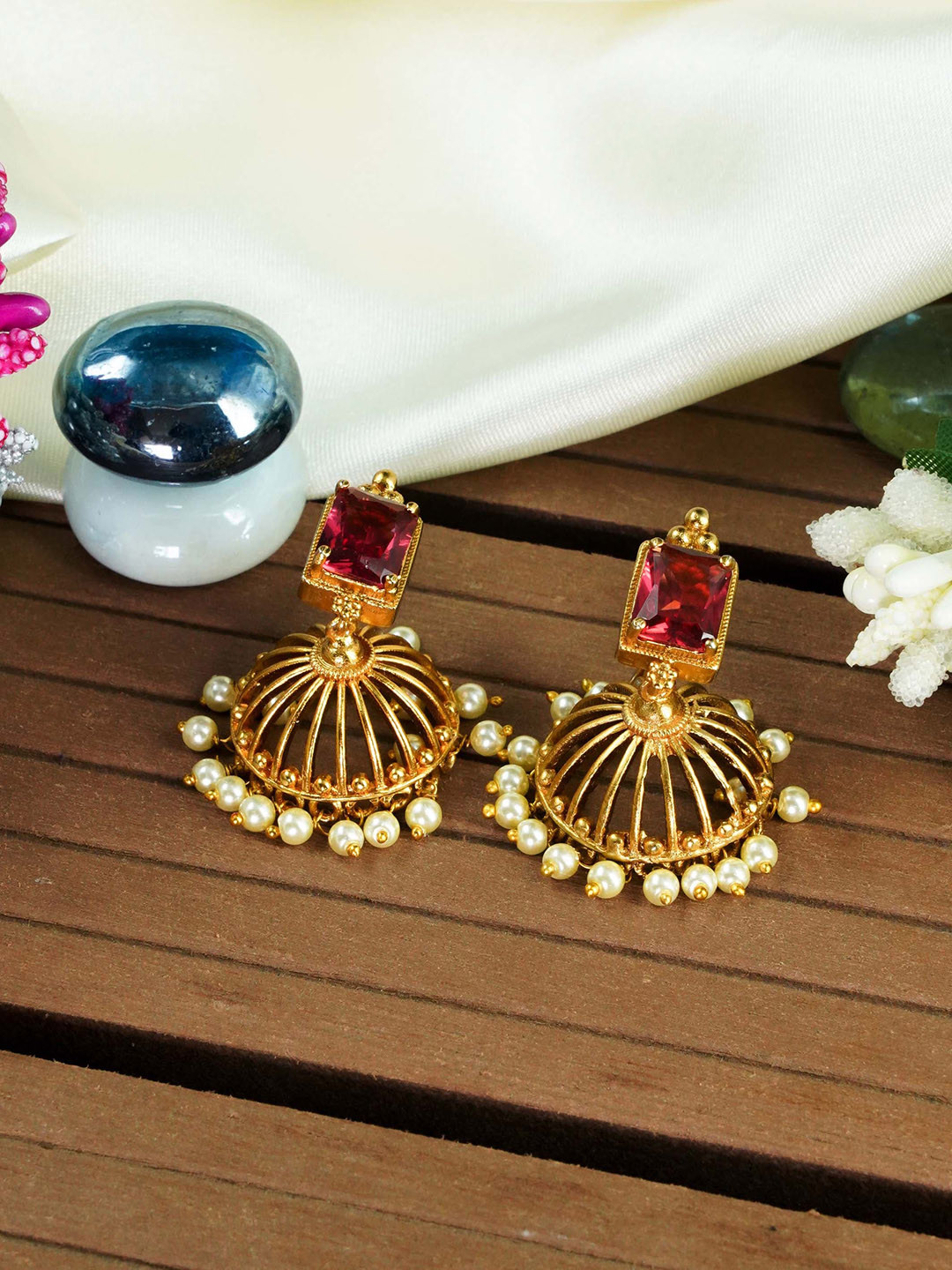 

GRIIHAM Red & Gold-Toned Gold Plated AD Studded Dome Shaped Jhumkas Earrings