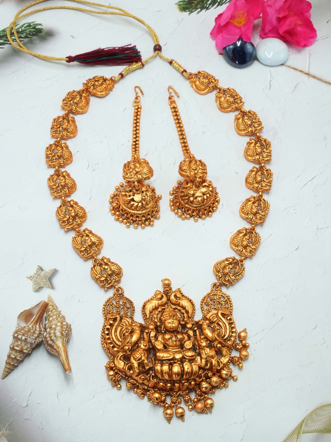 

GRIIHAM Gold-Plated Laxmi Motif Jewellery Set