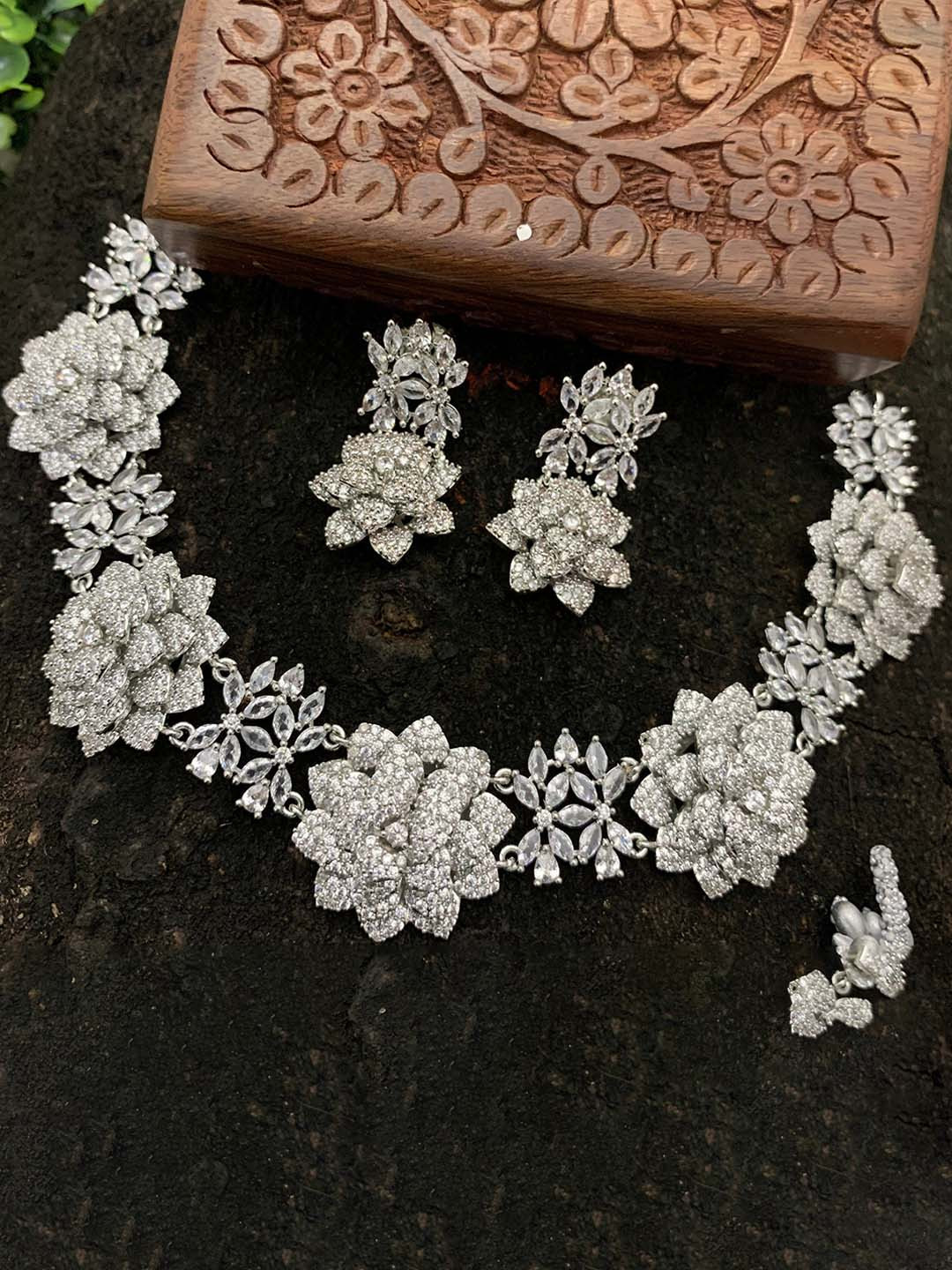 

GRIIHAM Gold-Plated & CZ Studded Jewellery Set