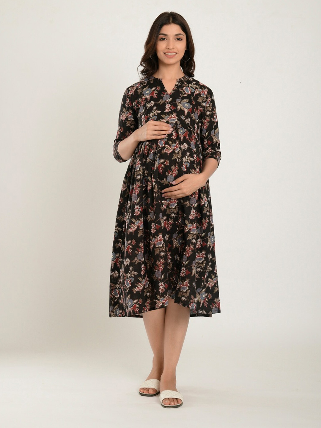 

CRAFIQA Black Floral Maternity & Nursing Cotton Dress