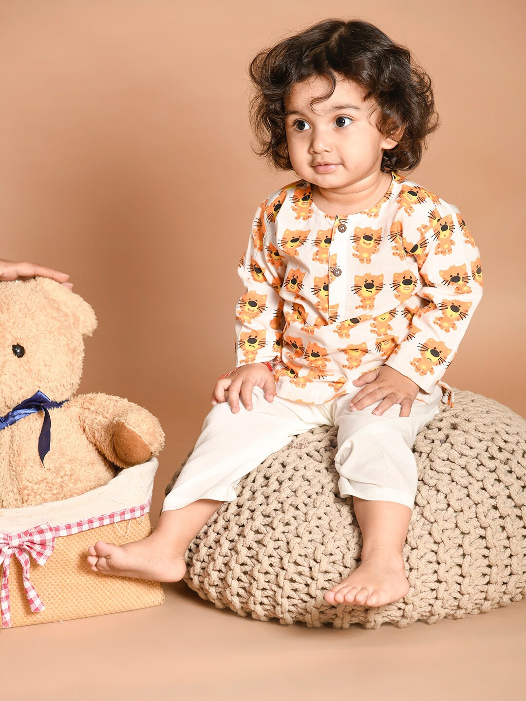 

LIL PITAARA Unisex Kids Orange Printed Pure Cotton Kurta with Pyjamas