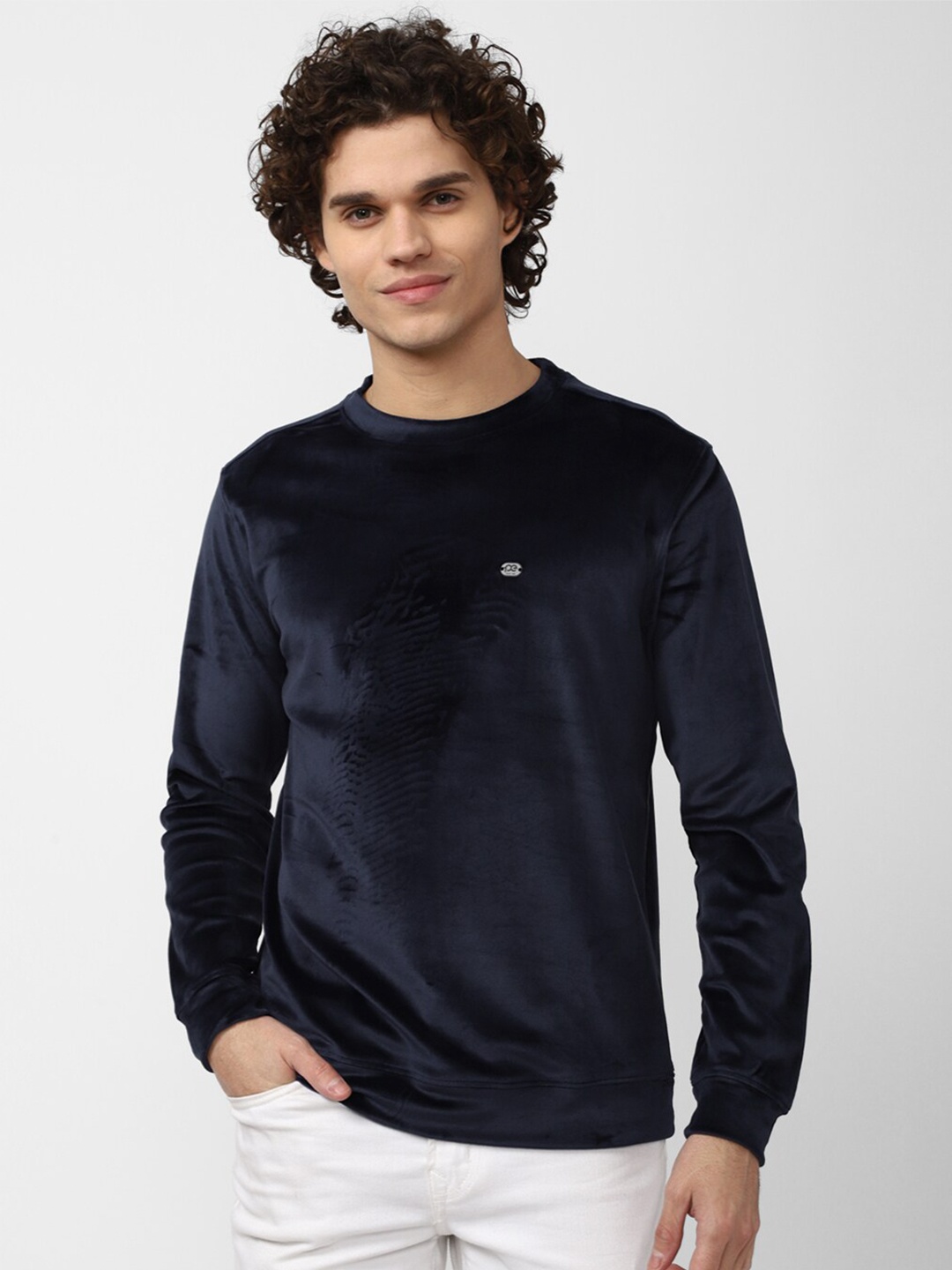 

Peter England Casuals Men Navy Blue Solid Sweatshirt