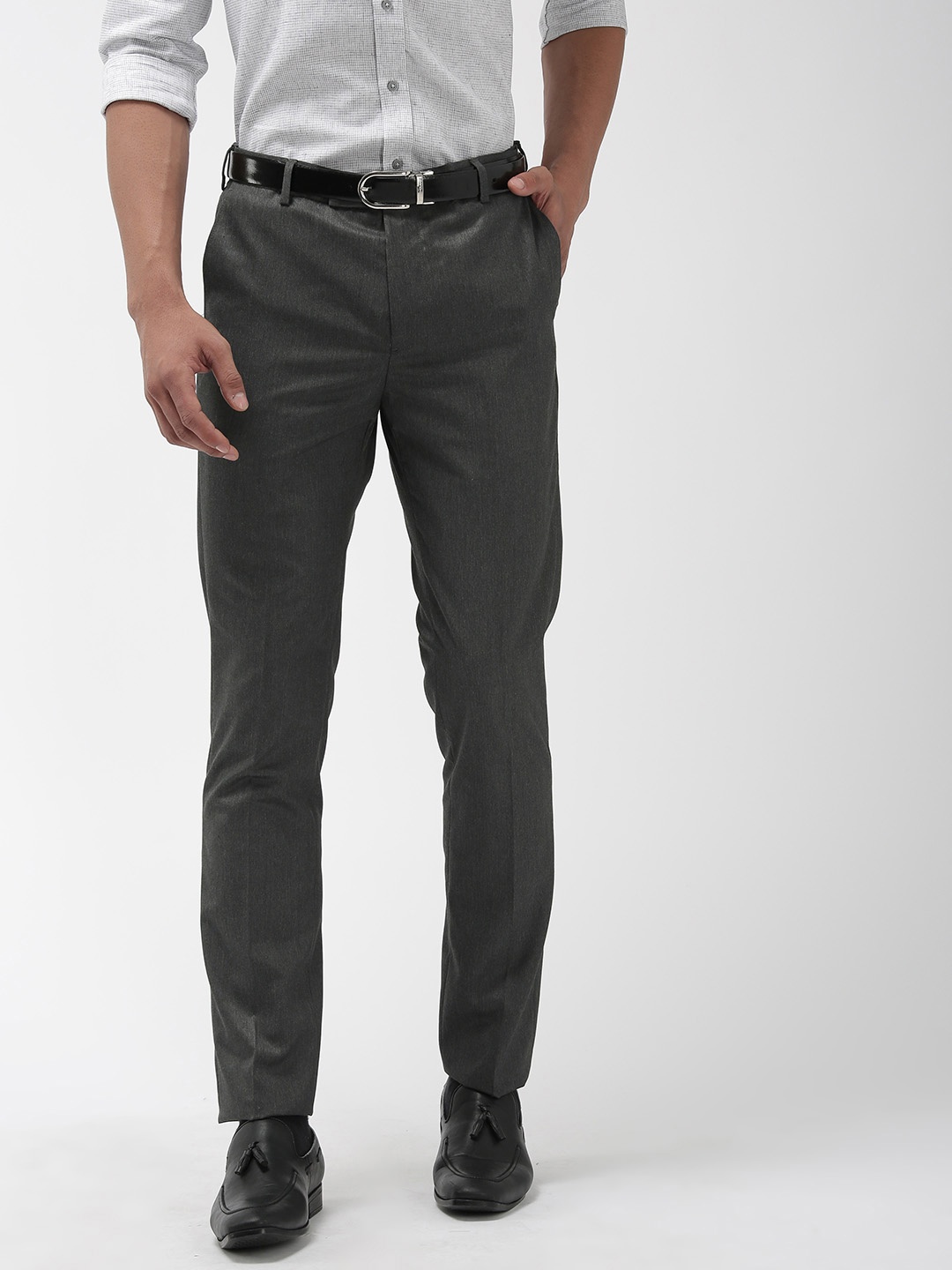 

Arrow Men Grey Tapered Fit Formal Trousers