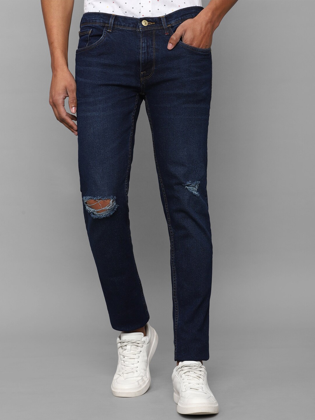 

Allen Solly Sport Men Navy Blue Mildly Distressed Light Fade Jeans