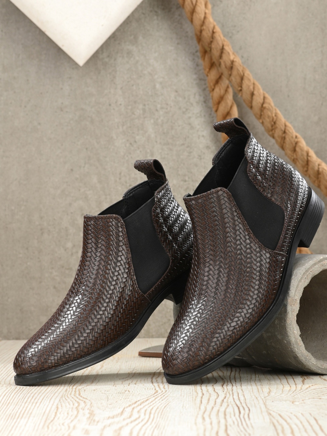 

Roadster Men Brown Textured Regular Boots