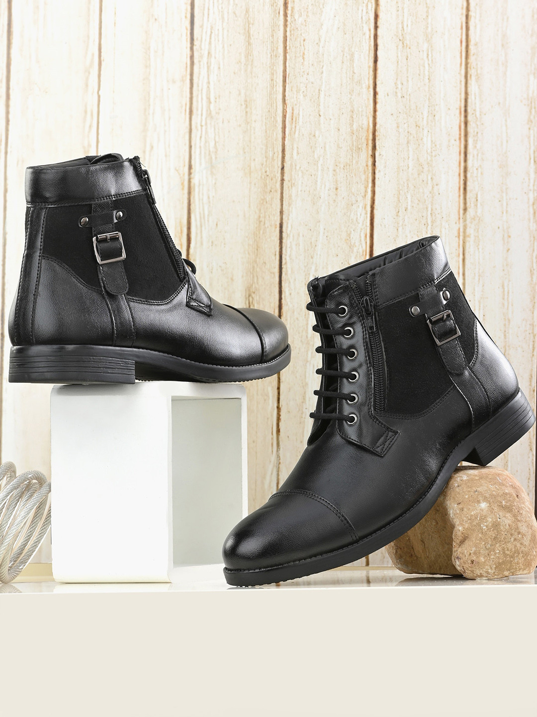 

Roadster Men Black Solid Regular Boots