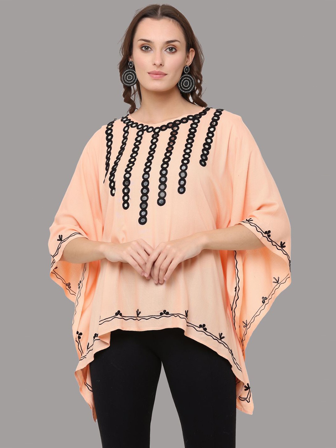 

SAAKAA Women Peach-Coloured Geometric Mirror Embroidered Kaftan Top