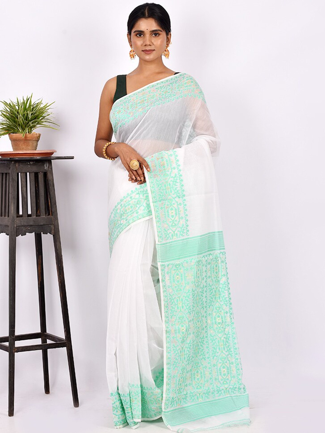 

AllSilks White & Green Pure Cotton Taant Saree