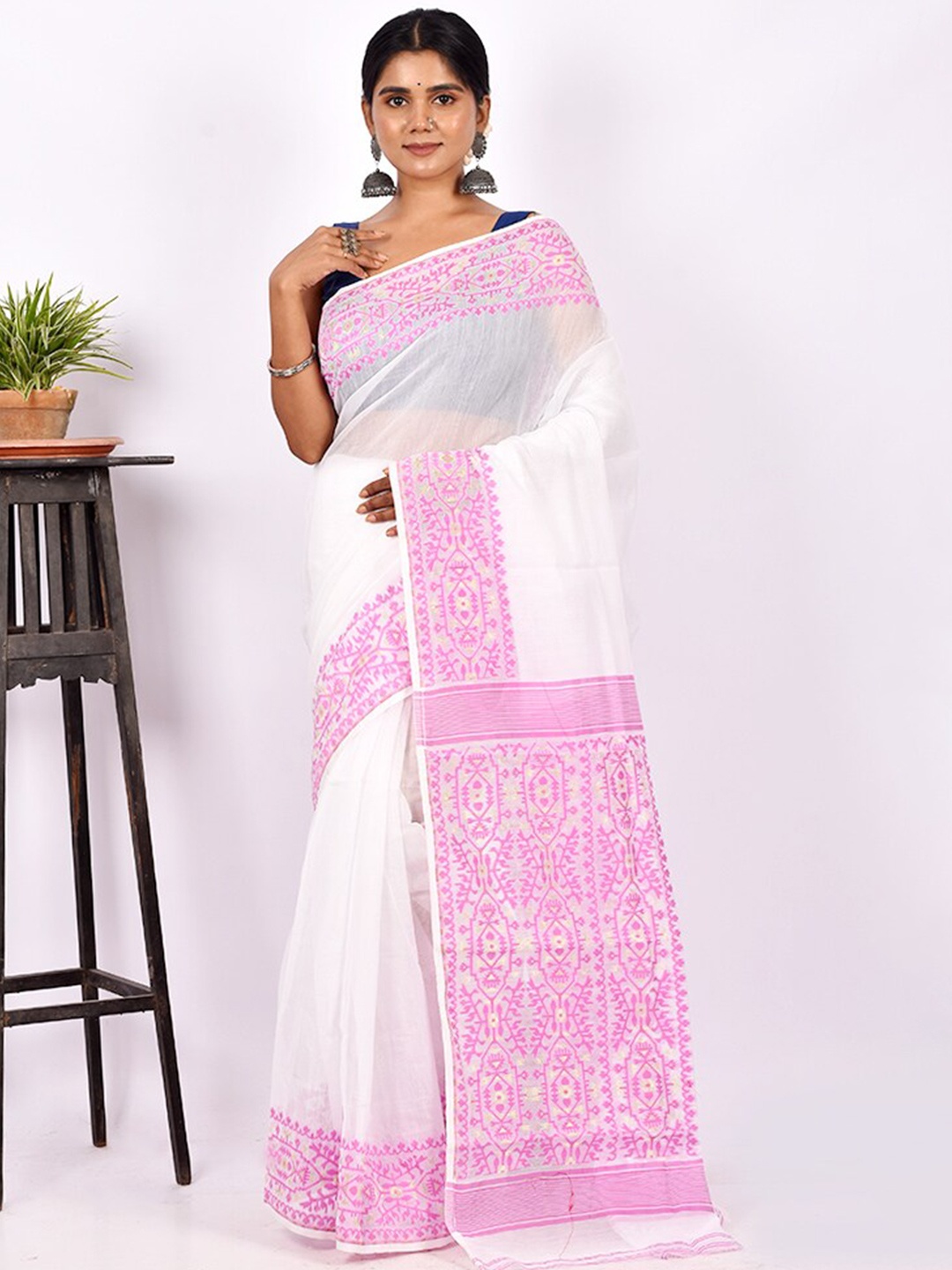 

AllSilks White & Pink Pure Cotton Taant Saree
