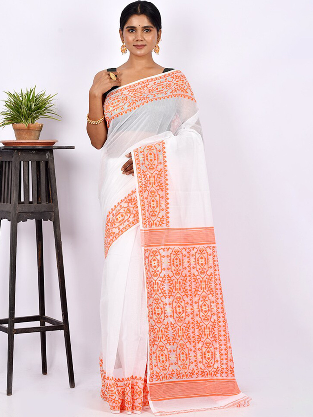 

AllSilks White & Orange Pure Cotton Taant Saree