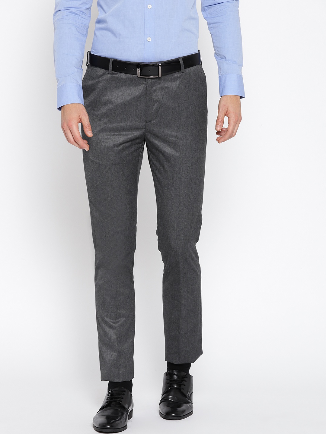

Arrow Men Grey Tapered Fit Solid Formal Trousers