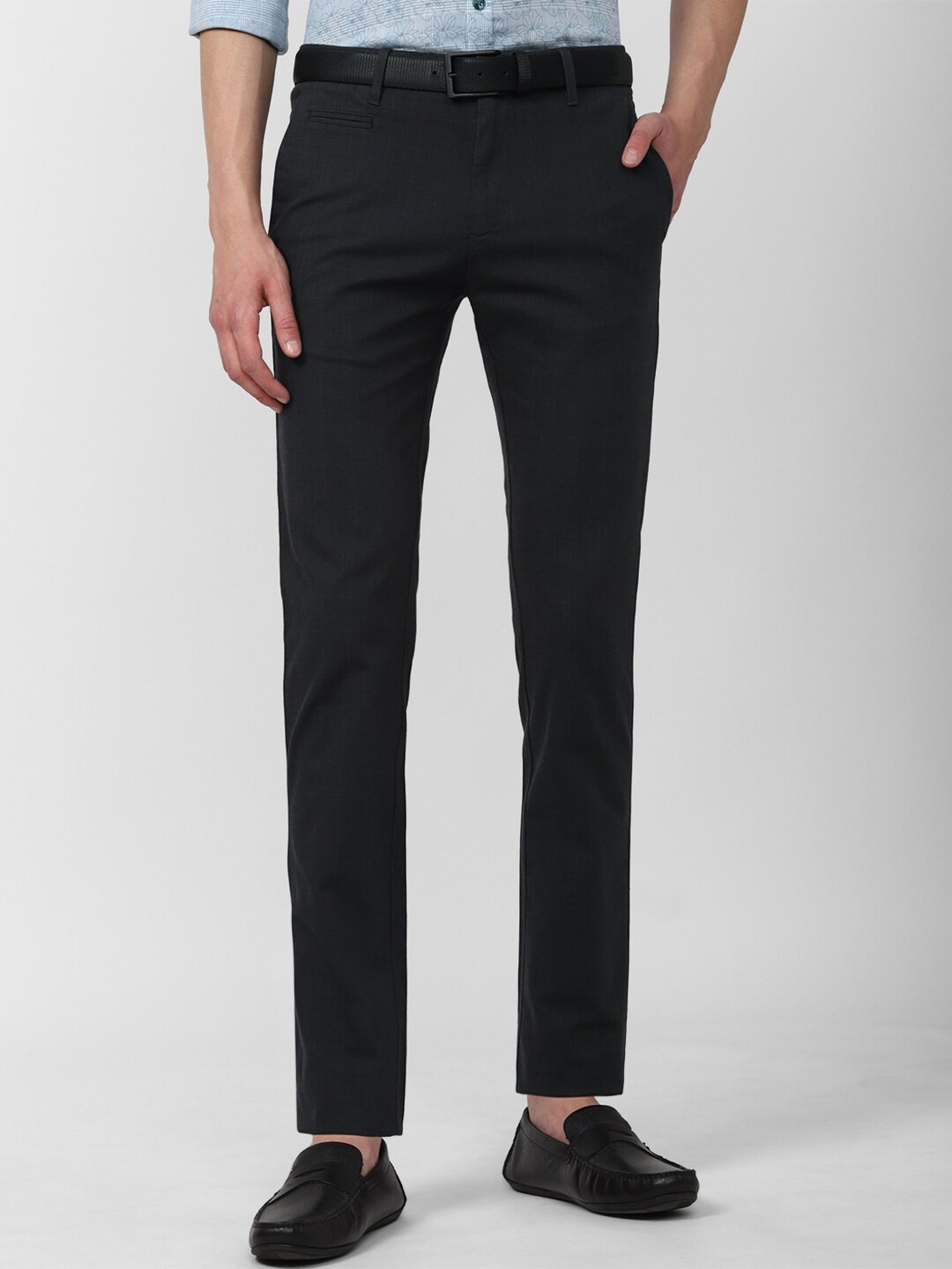 

V Dot Men Black Textured Slim Fit Trousers