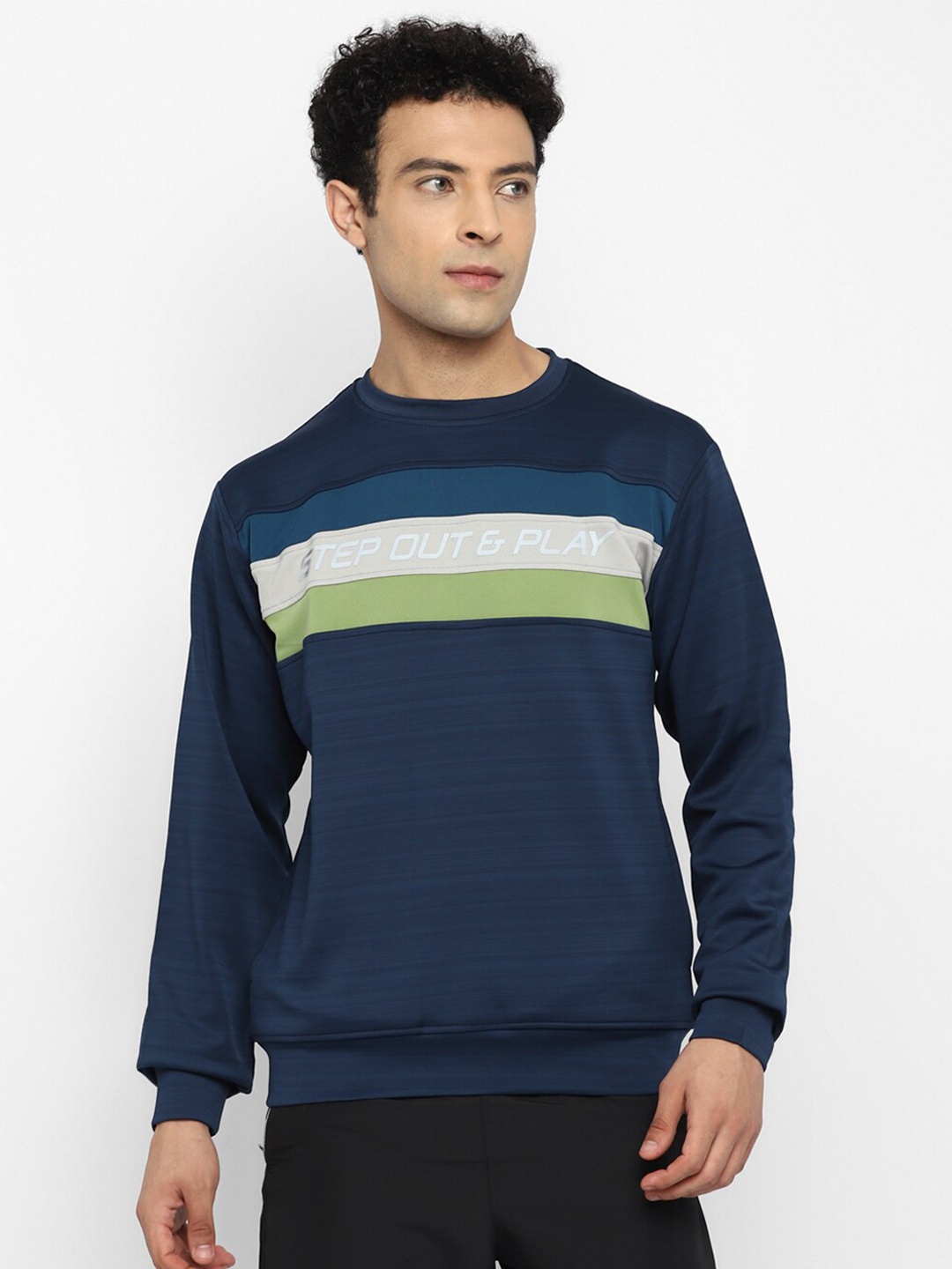 

NIVIA Men Navy Blue Striped Dry Fit Sweatshirt
