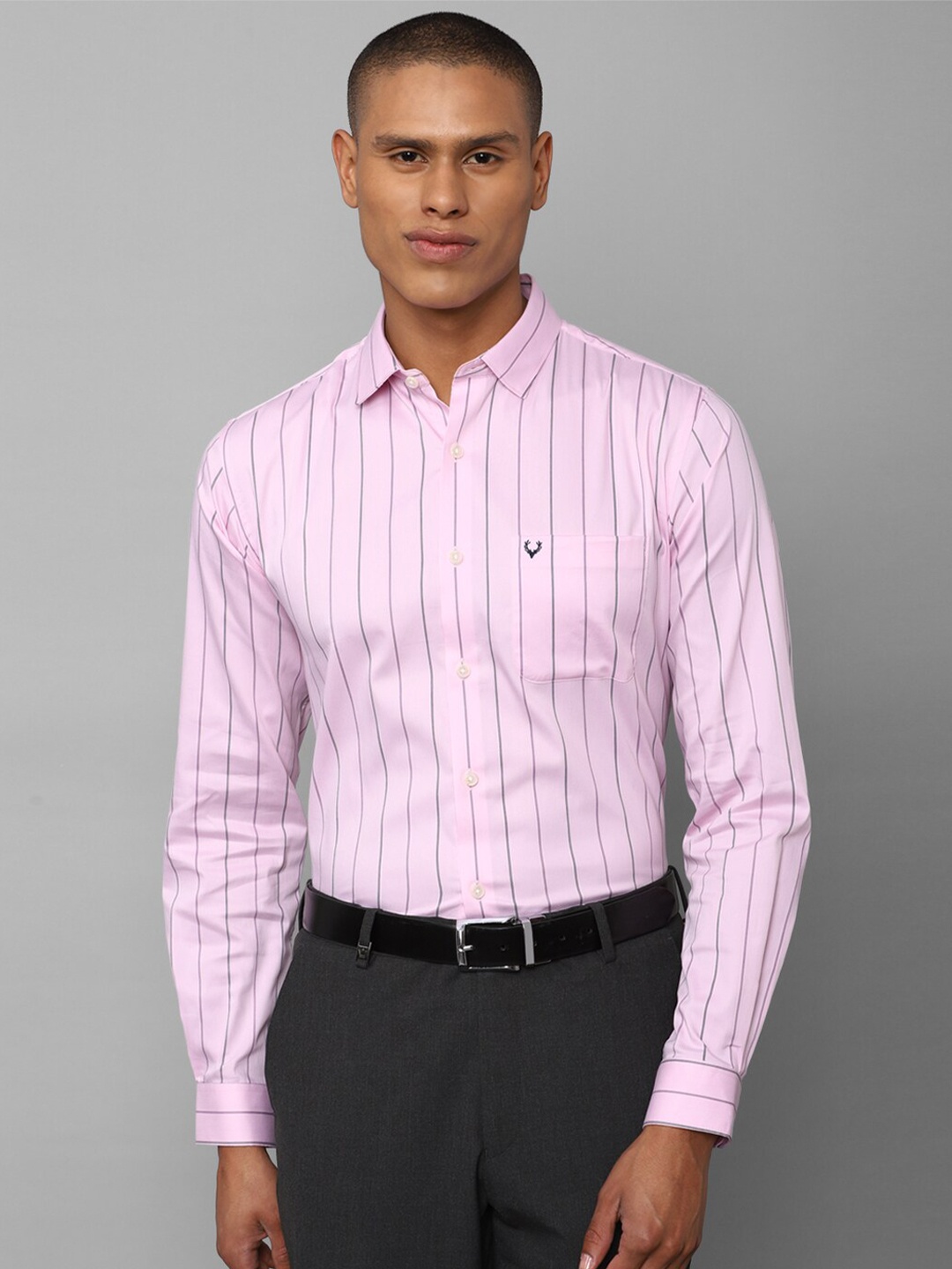 

Allen Solly Men Purple Slim Fit Striped Cotton Formal Shirt