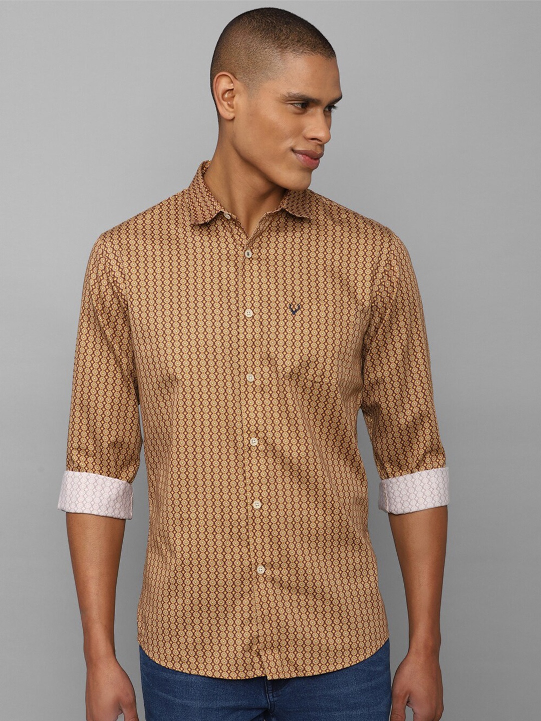 

Allen Solly Men Brown Slim Fit Printed Pure Cotton Casual Shirt