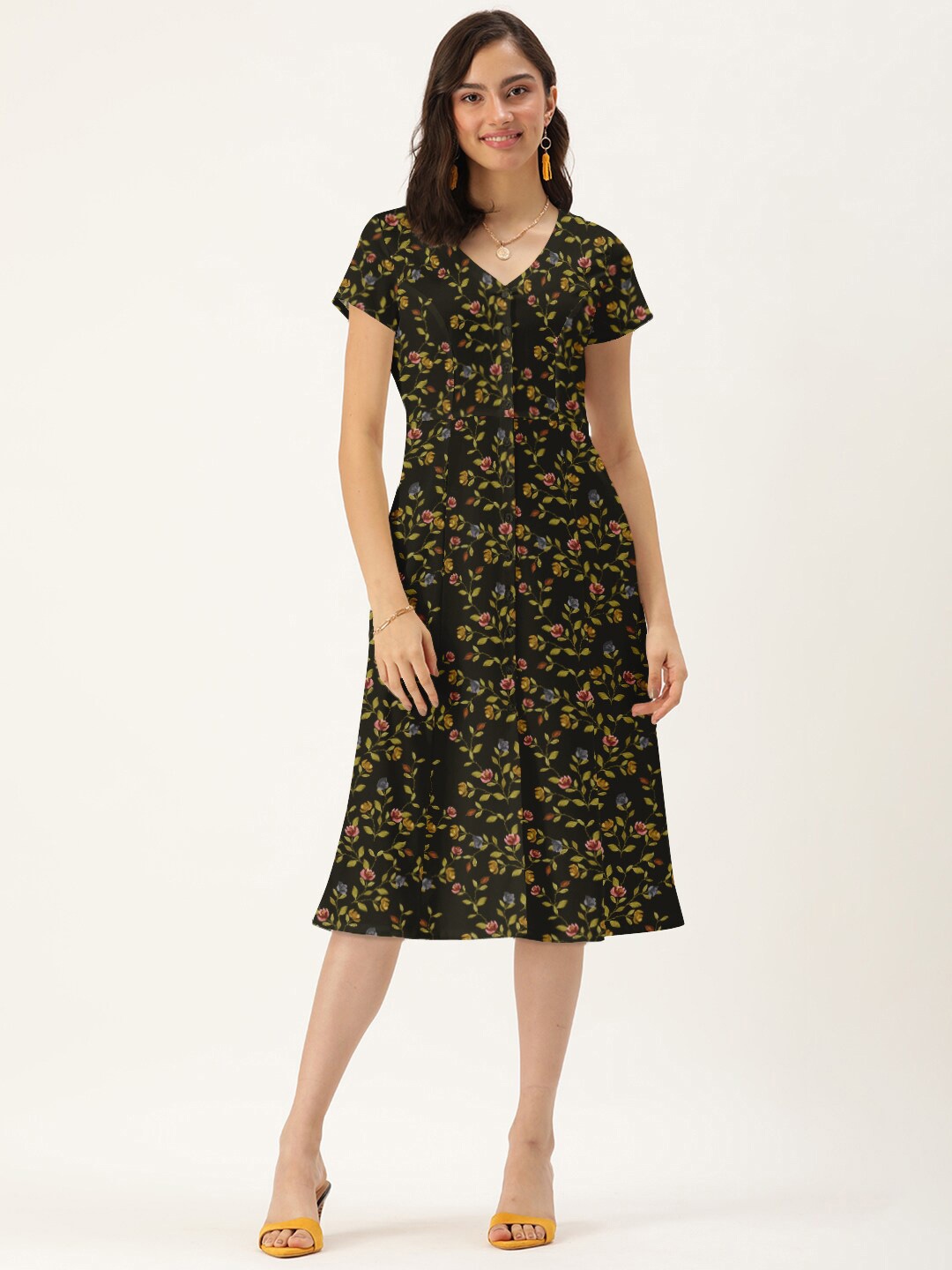 

DressBerry Women Black V Neck Floral A-Line Dress