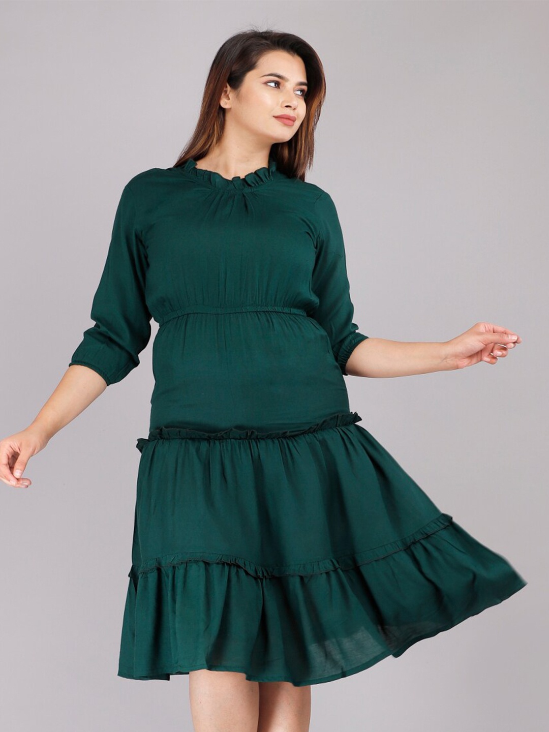 

Vastralay Women Green Fit & Flared Tiered Midi Dress