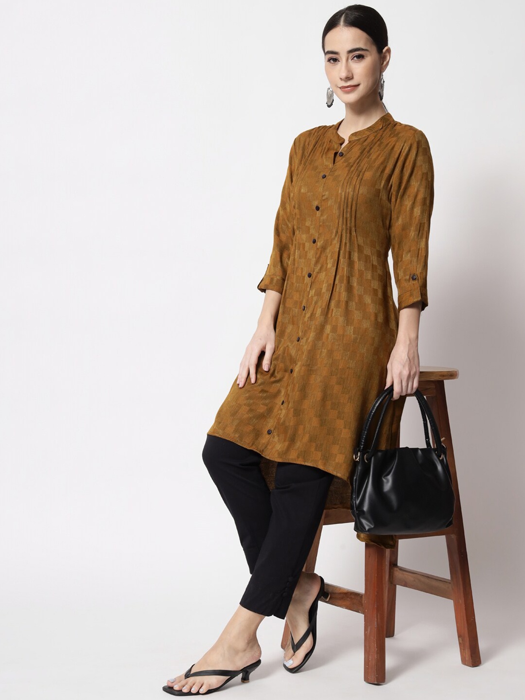 

Vastralay Women Brown Checked Woven Design High Low Kurta