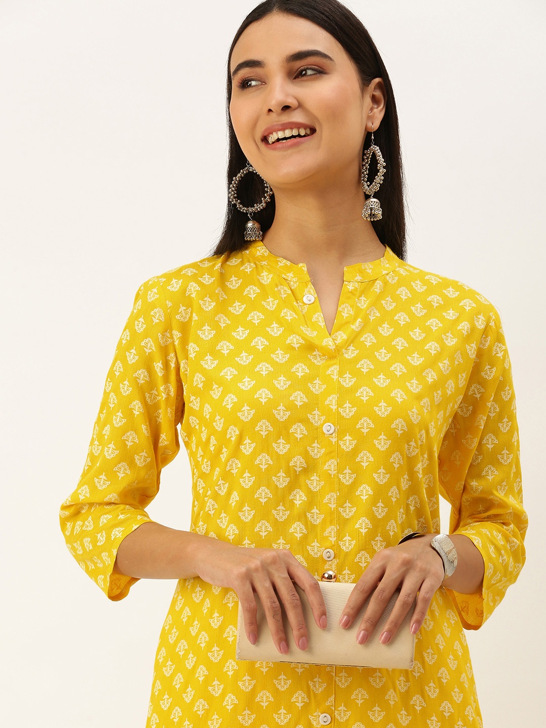 

HEEPOSH Women Yellow Floral Printed Kurta with Palazzos