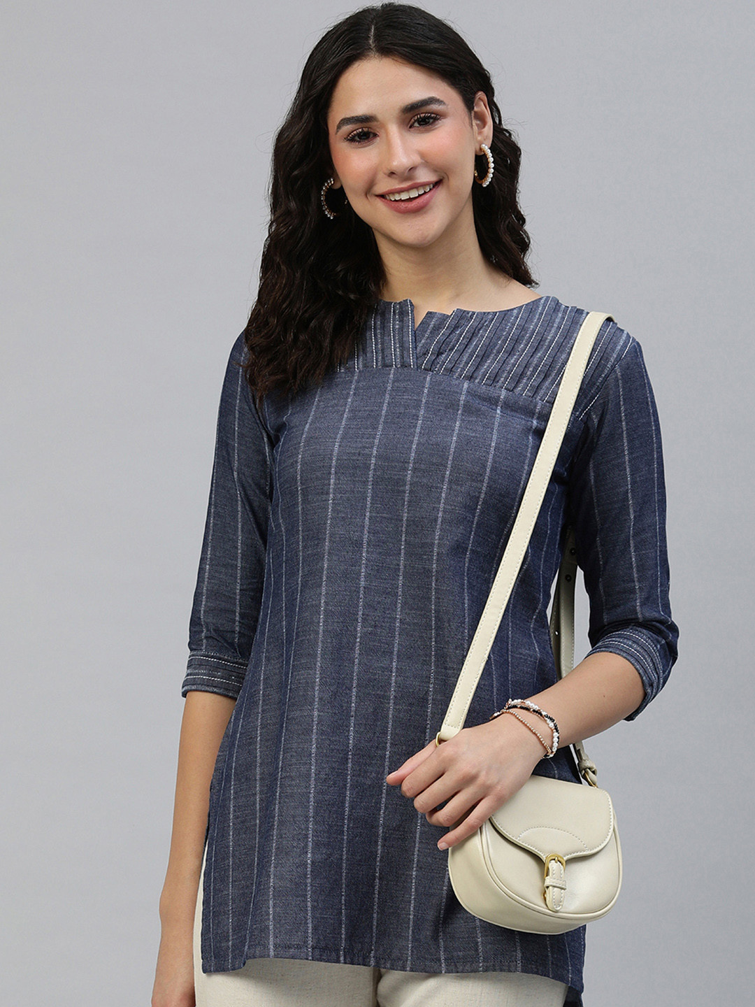 

ETIQUETTE Women Blue Striped Short Kurta
