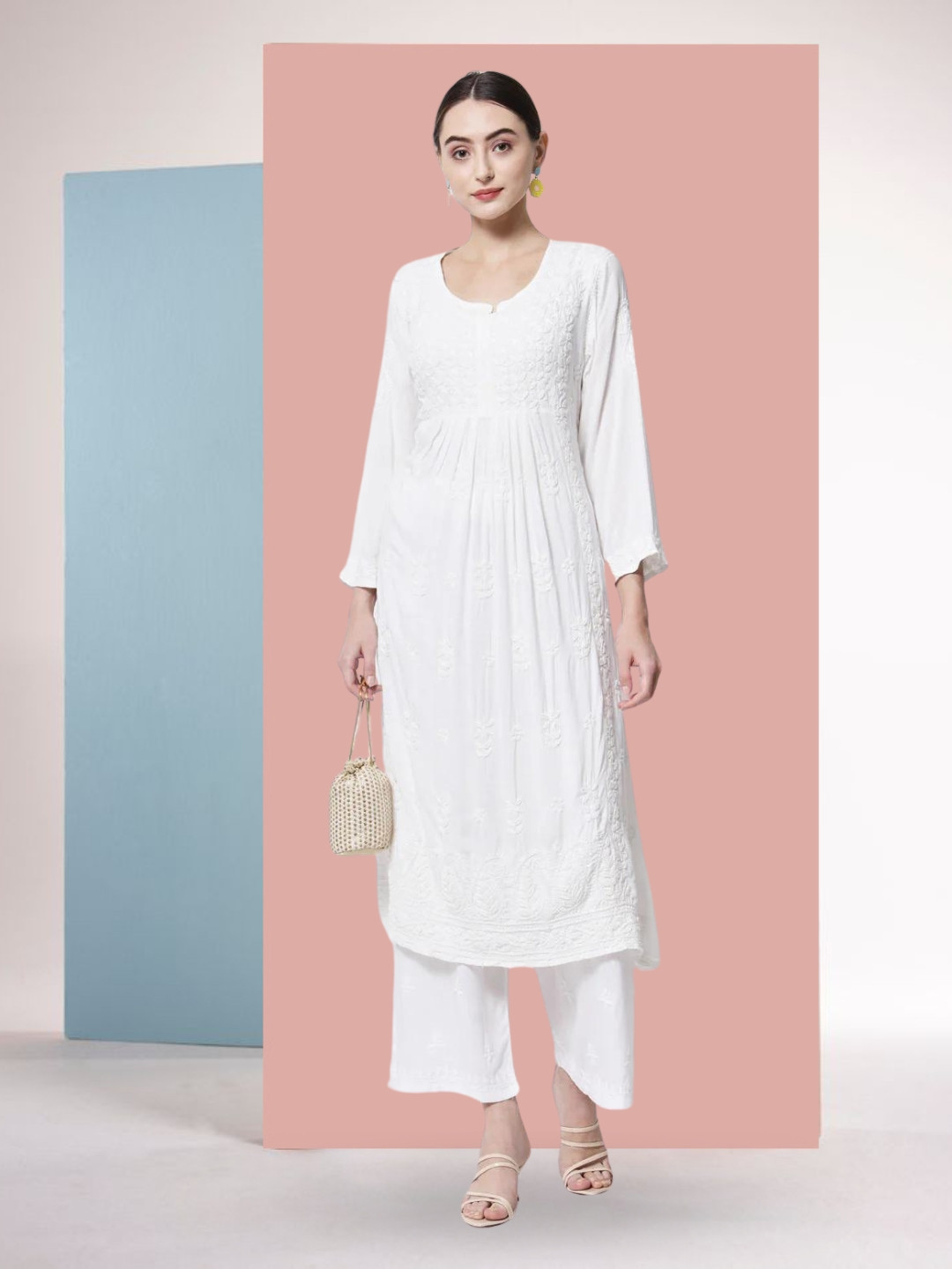 

PARAMOUNT CHIKAN Women White Ethnic Motifs Chikankari Straight Kurta