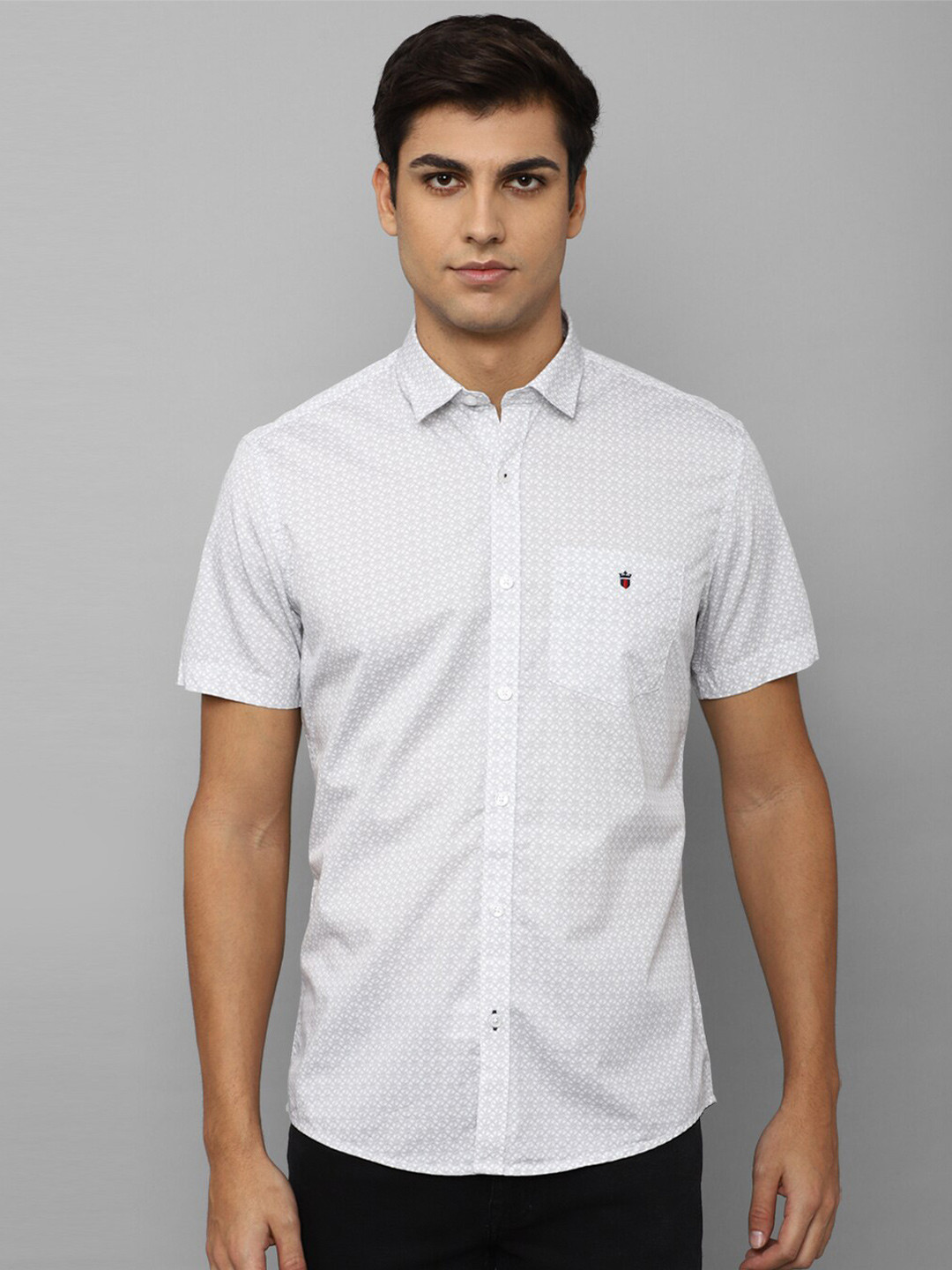 

Louis Philippe Sport Men Slim Fit Printed Pure Cotton Casual Shirt, White