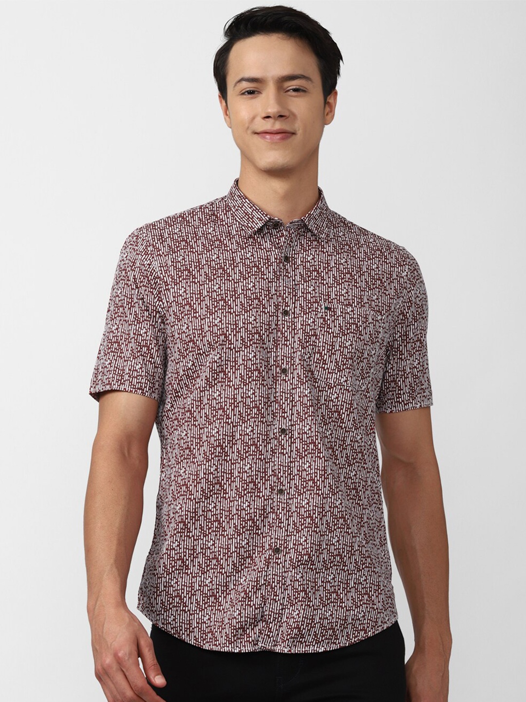 

Peter England Casuals Men Maroon Slim Fit Printed Casual Cotton Shirt