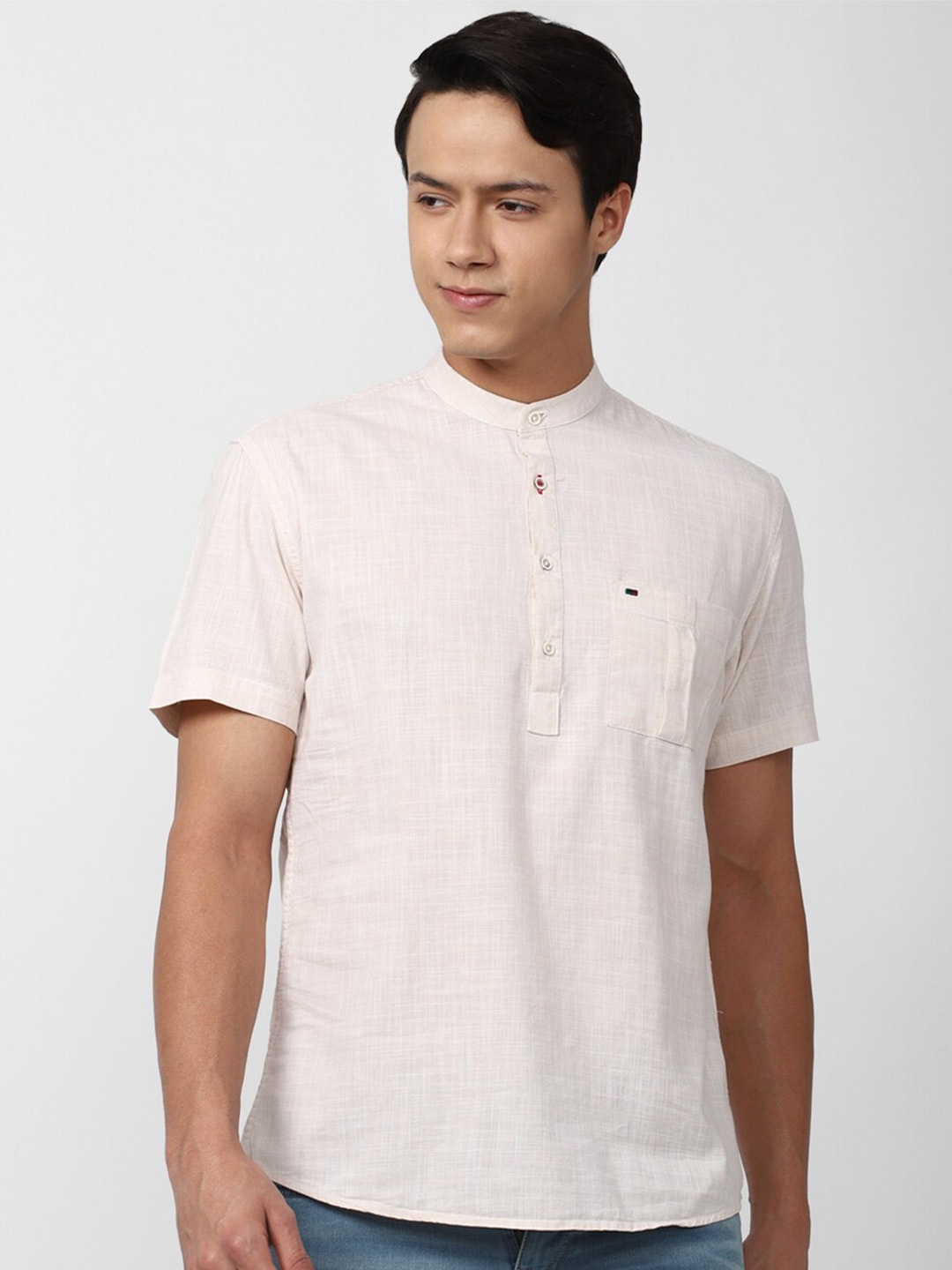 

Peter England Casuals Men Cream Slim Fit Cotton Casual Shirt