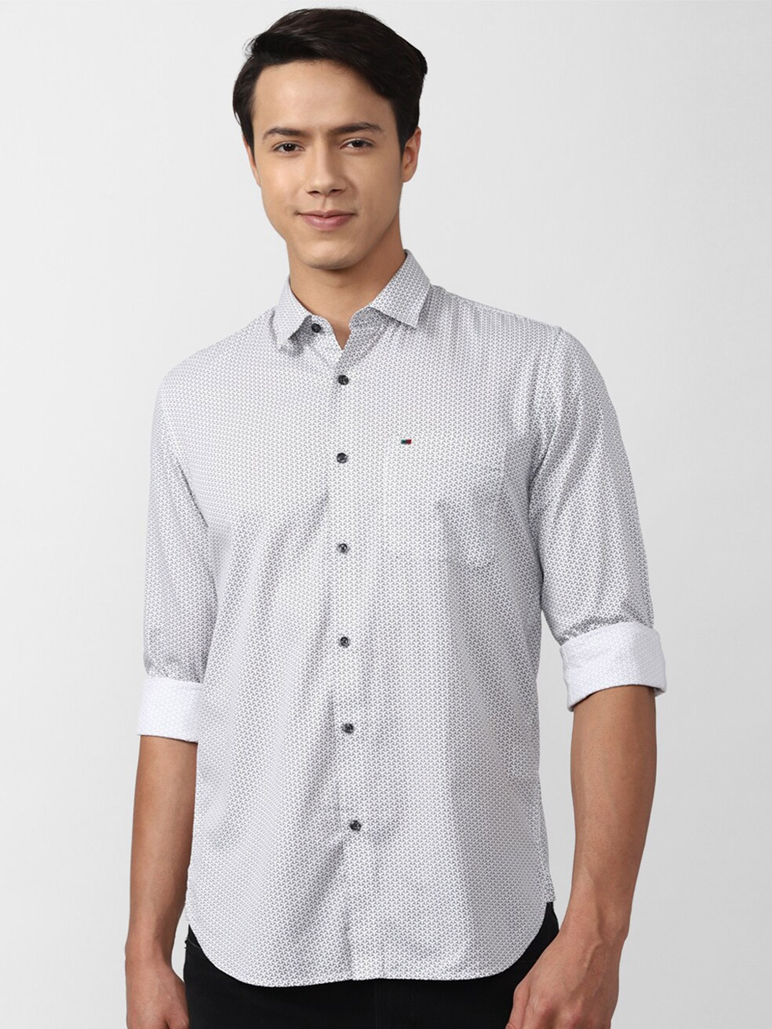 

Peter England Casuals Men Grey Slim Fit Printed Cotton Casual Shirt