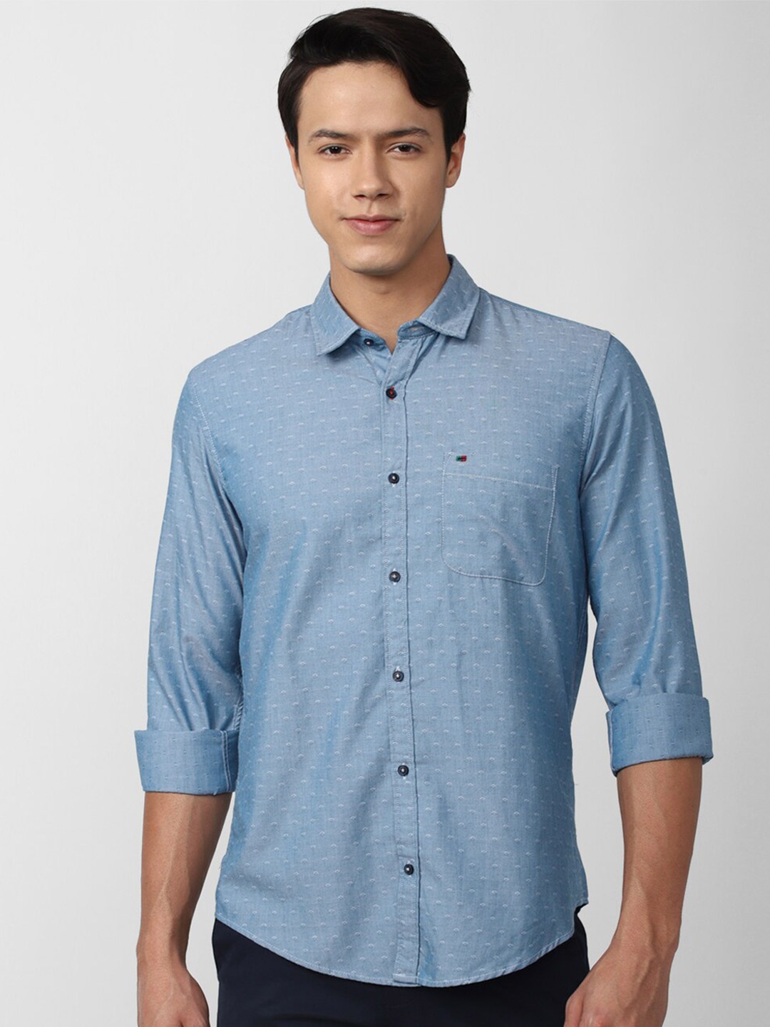 

Peter England Casuals Men Blue Slim Fit Printed Casual Shirt