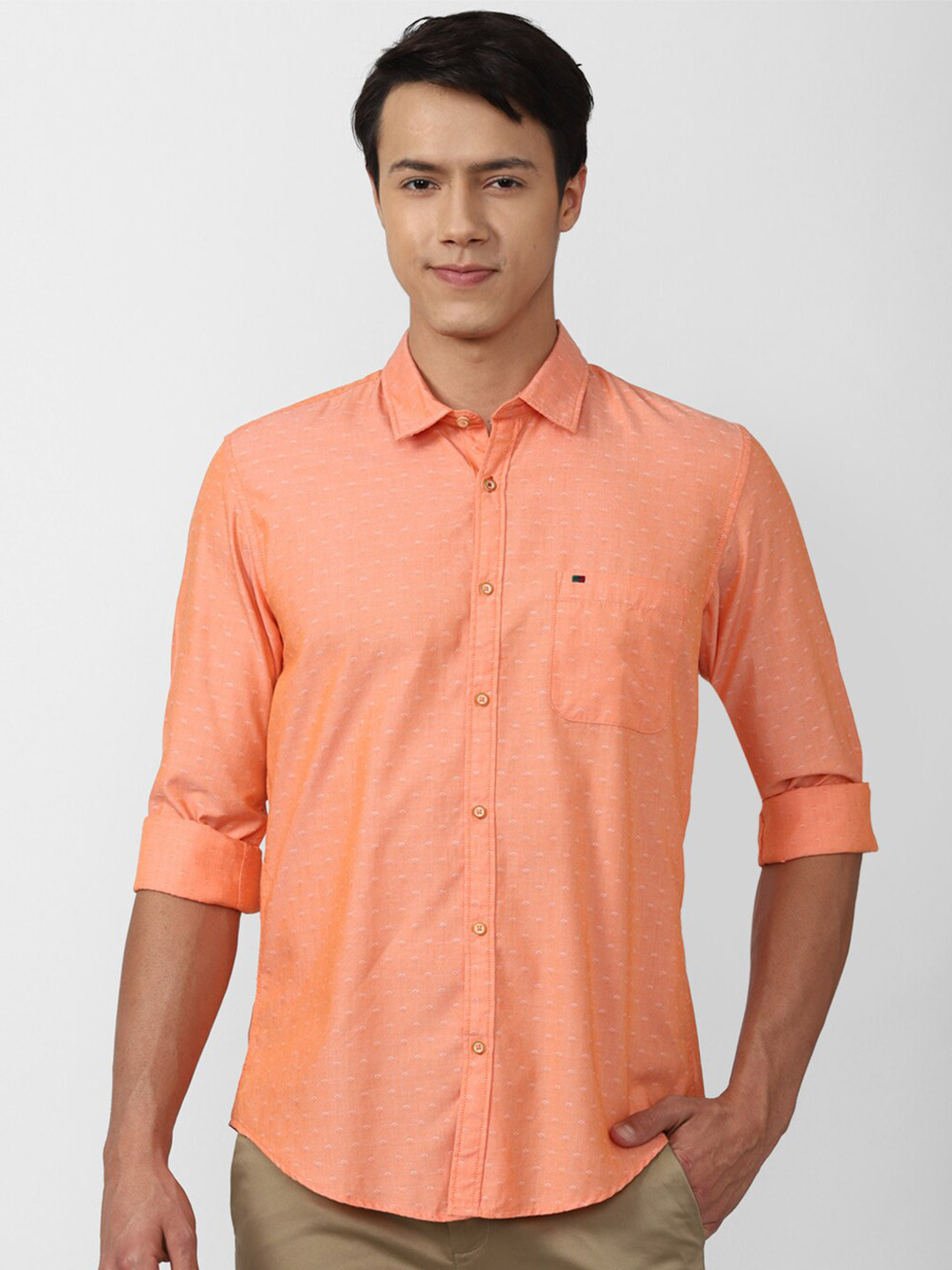 

Peter England Casuals Men Peach Slim Fit Casual Shirt