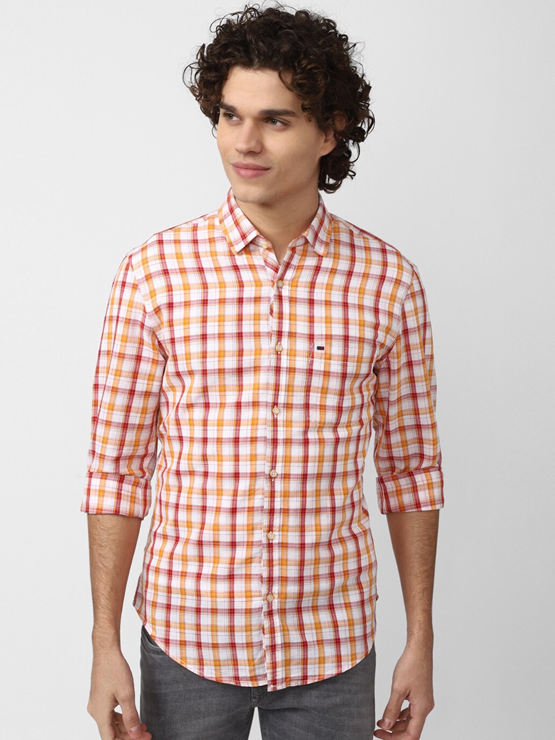 

Peter England Casuals Men Orange & Red Slim Fit Checked Casual Shirt