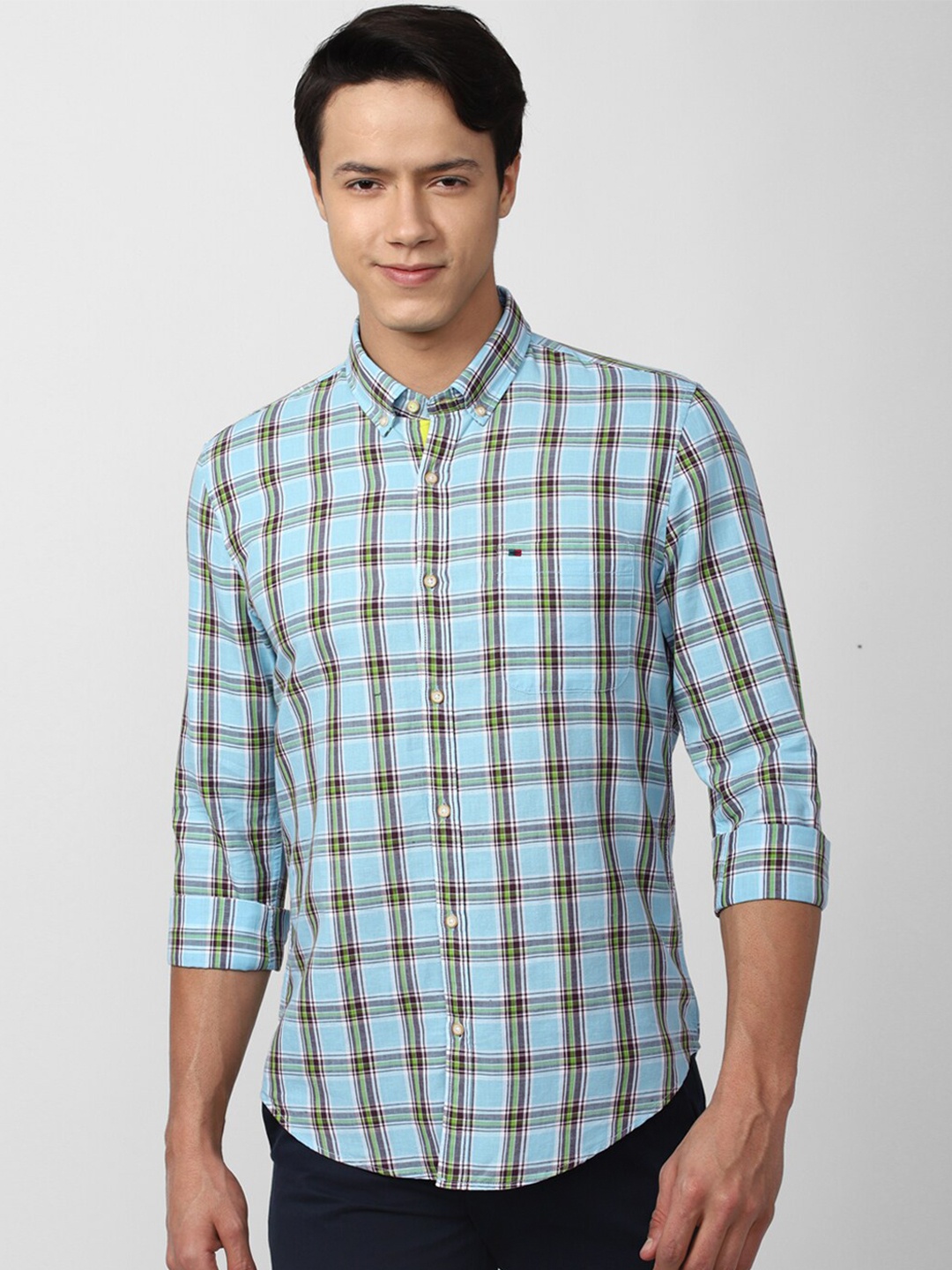 

Peter England Casuals Men Blue Slim Fit Tartan Checks Checked Casual Shirt