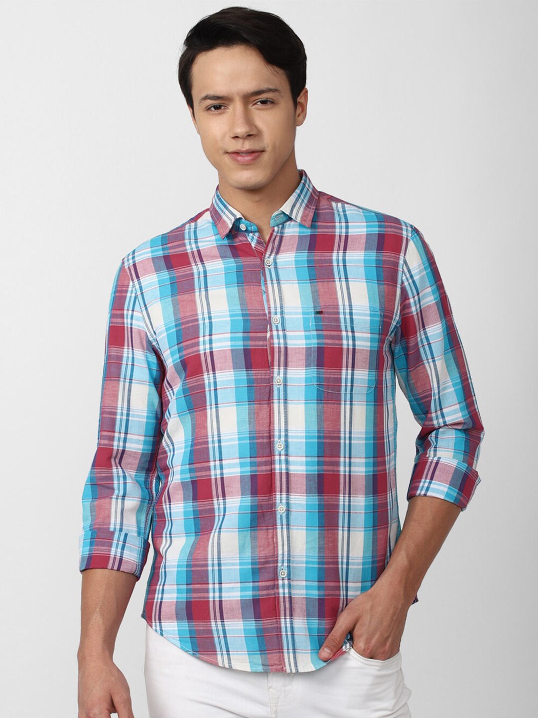

Peter England Casuals Men Blue & Maroon Slim Fit Tartan Checks Checked Casual Shirt
