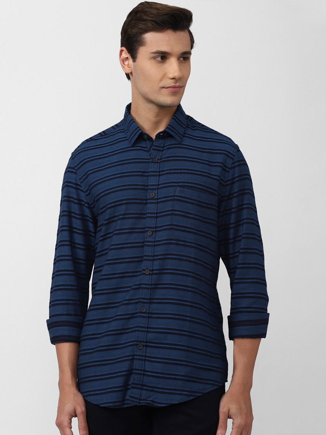 

Peter England Casuals Men Navy Blue Slim Fit Horizontal Stripes Cotton Casual Shirt