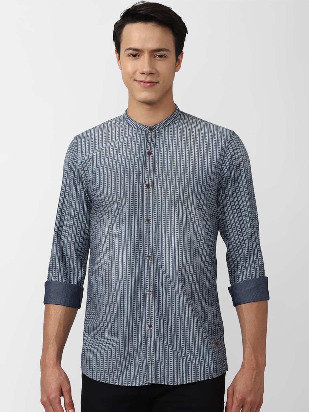 

Peter England Casuals Men Slim Fit Striped Cotton Casual Shirt, Grey
