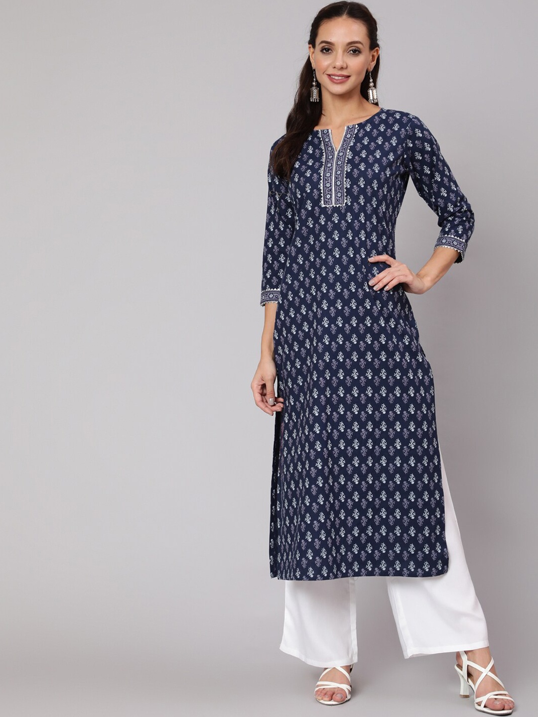 

Nayo Women Blue Paisley Printed Gotta Patti Pure Cotton Kurta