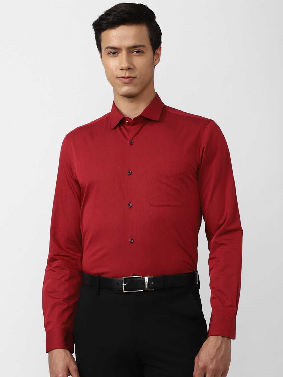 

Peter England Elite Men Red Slim Fit Cotton Formal Shirt