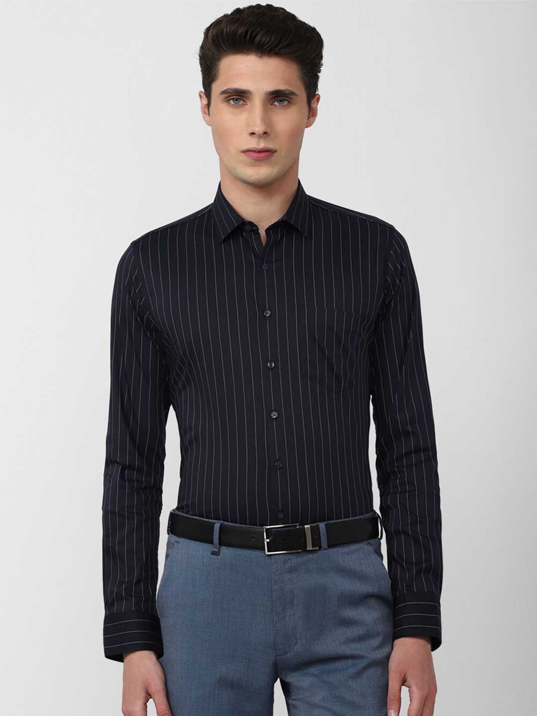 

Van Heusen Men Slim Fit Striped Formal Shirt, Navy blue