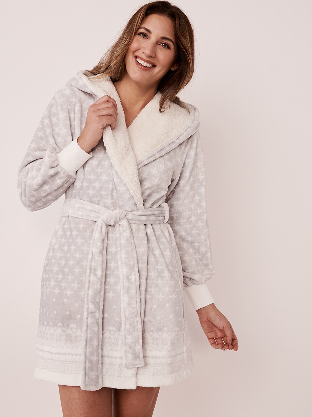 

La Vie en Rose Women Grey Solid Robe