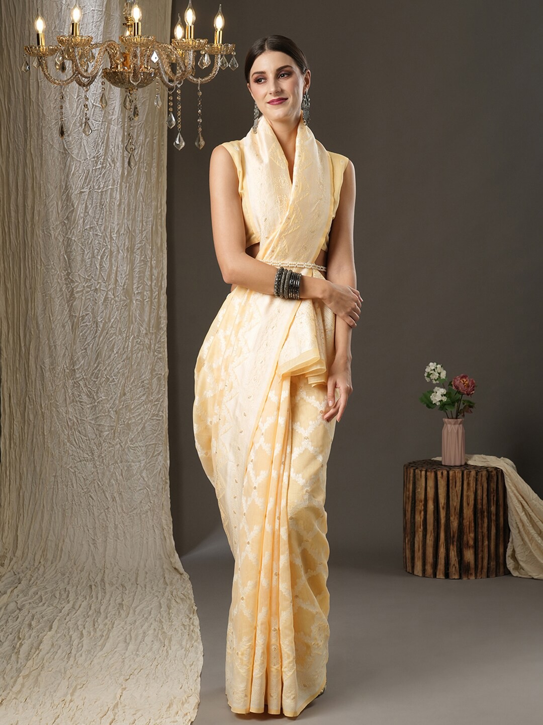 

Saree mall Yellow & Silver-Toned Floral Zari Silk Cotton Banarasi Sarees