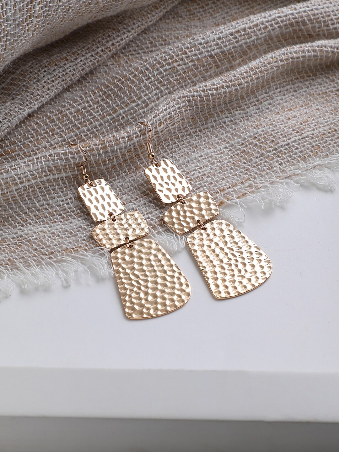 

SOHI Gold-Toned Contemporary Gold Plated Drop Earrings