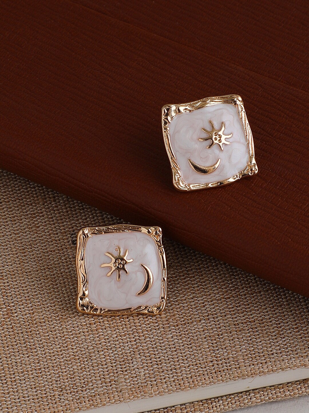 

SOHI White Gold Plated Contemporary Studs Earrings