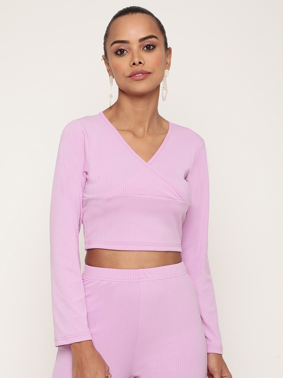 

Sugathari Women Purple Ribbed Crop Top