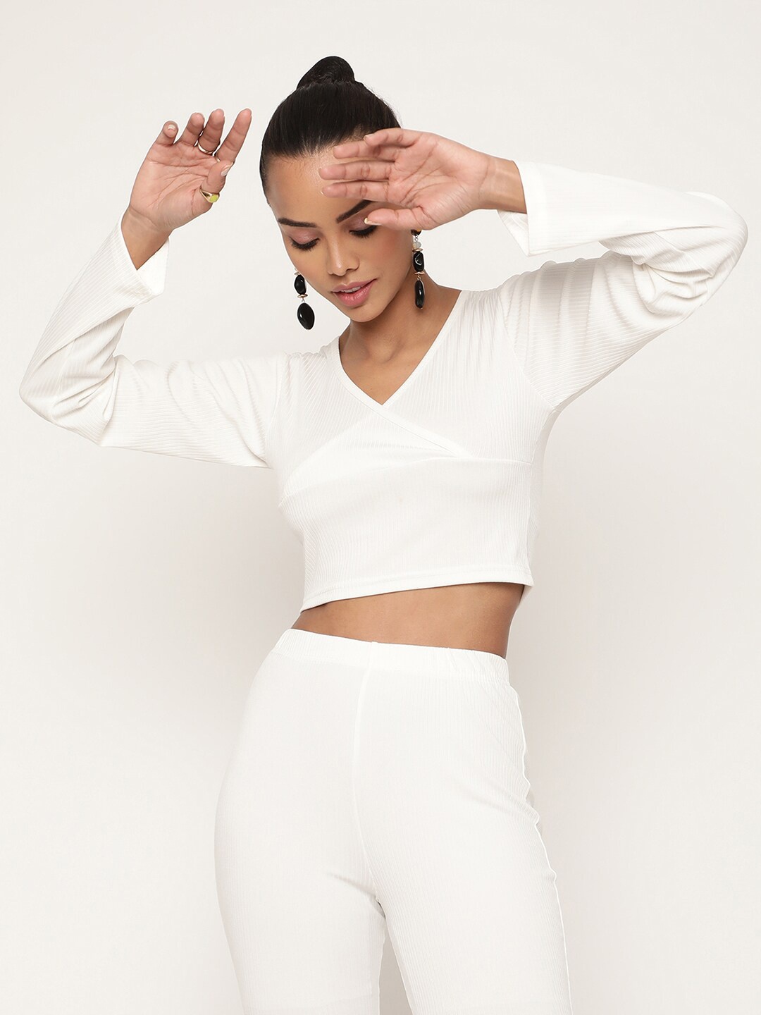 

Sugathari Women White Ribbed Crop Top